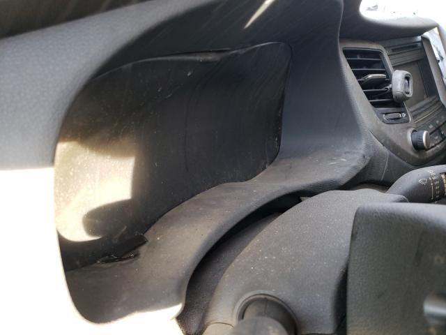 Photo 8 from auction – 2017 HYUNDAI TUCSON LIM with VIN KM8J3CA47HU468354
