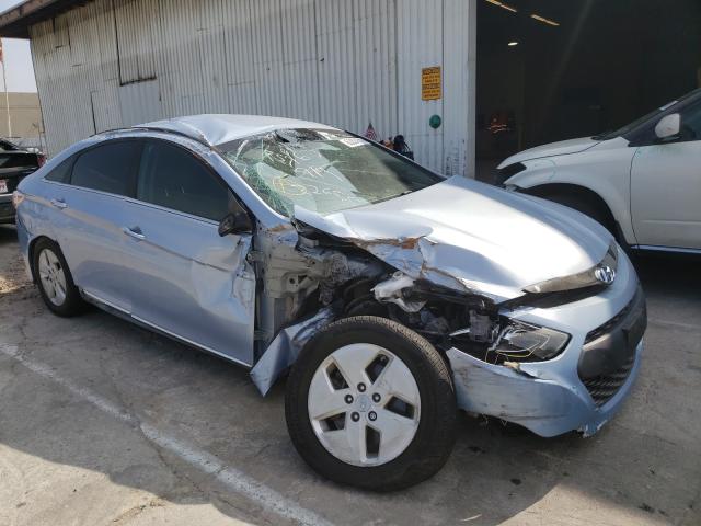 HYUNDAI SONATA HYB 2012 with VIN KMHEC4A43CA054683 - Photo from auction
