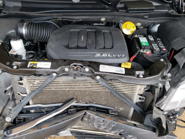 Photo 7 from auction – 2016 CHRYSLER TOWN & COU with VIN 2C4RC1BG5GR298947