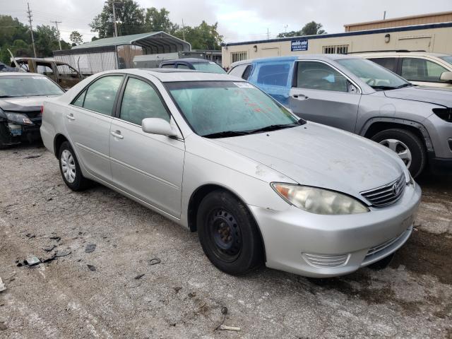 TOYOTA CAMRY LE 2005 with VIN 4T1BE32K75U074991 - Photo from auction