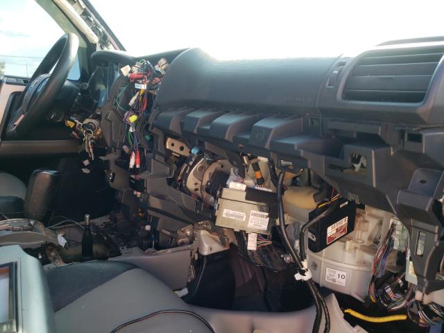 Photo 9 from auction – 2011 TOYOTA 4RUNNER SR with VIN JTEBU5JR6B5049308