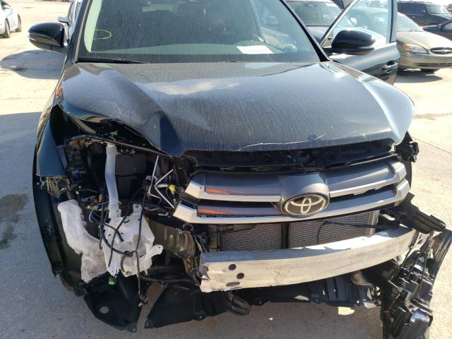 Photo 7 from auction – 2019 TOYOTA HIGHLANDER with VIN 5TDBZRFH5KS727571