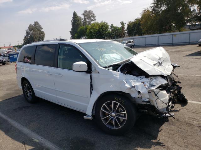 DODGE GRAND CARA 2017 with VIN 2C4RDGCG7HR800213 - Photo from auction