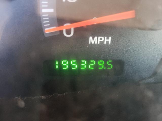 Photo 8 from auction – 2002 FORD F150 with VIN 2FTPX18L22CA64695