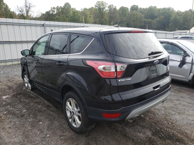 Photo 3 from auction – 2017 FORD ESCAPE SE with VIN 1FMCU9GD0HUD33765