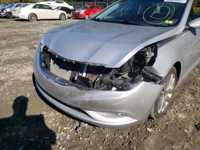 Photo 9 from auction – 2011 HYUNDAI SONATA SE with VIN 5NPEC4AB6BH279027
