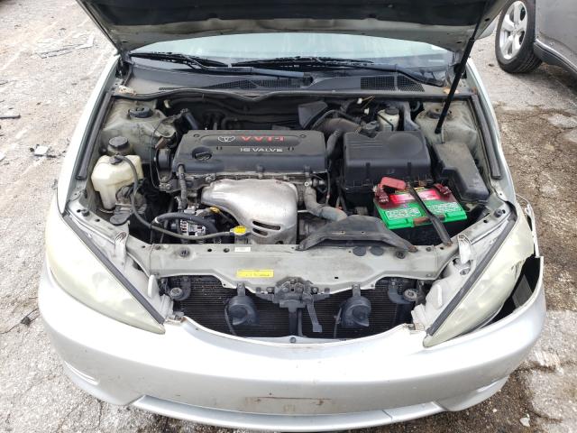 Photo 7 from auction – 2005 TOYOTA CAMRY LE with VIN 4T1BE32K75U074991