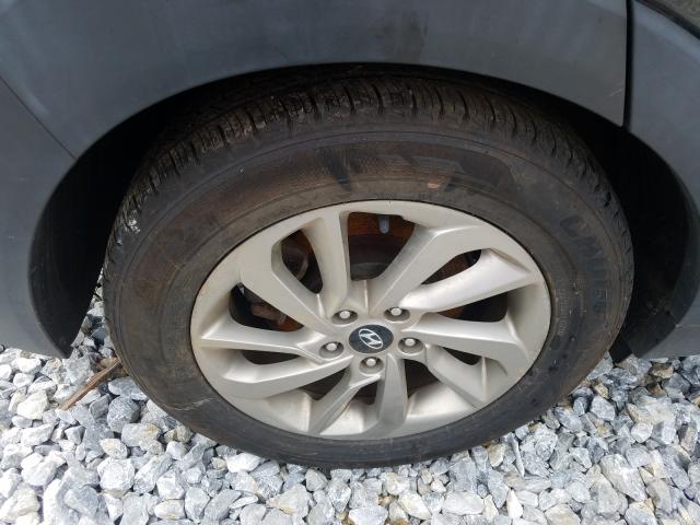 Photo 9 from auction – 2017 HYUNDAI TUCSON LIM with VIN KM8J3CA47HU538189