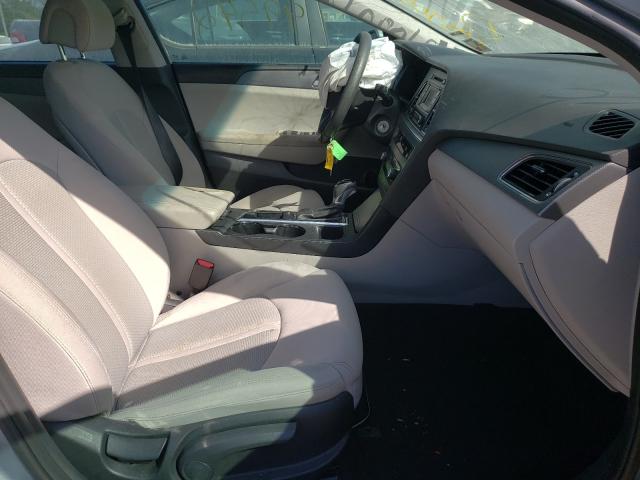 Photo 5 from auction – 2017 HYUNDAI SONATA SE with VIN 5NPE24AF5HH535513