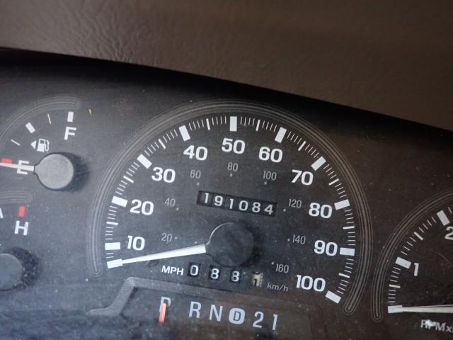 Photo 8 from auction – 1998 LINCOLN NAVIGATOR with VIN 5LMPU28L3WLJ42002