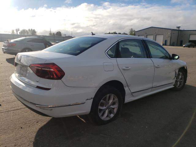 Photo 4 from auction – 2017 VOLKSWAGEN PASSAT S with VIN 1VWAT7A3XHC077396