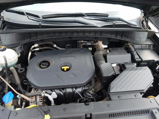 Photo 7 from auction – 2017 HYUNDAI TUCSON LIM with VIN KM8J3CA47HU538189