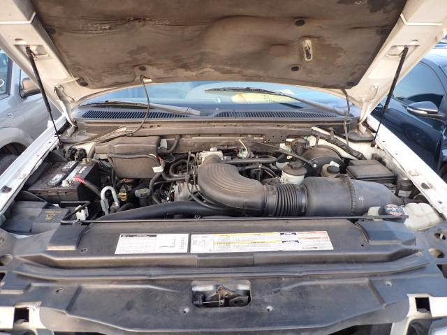 Photo 7 from auction – 1998 LINCOLN NAVIGATOR with VIN 5LMPU28L3WLJ42002