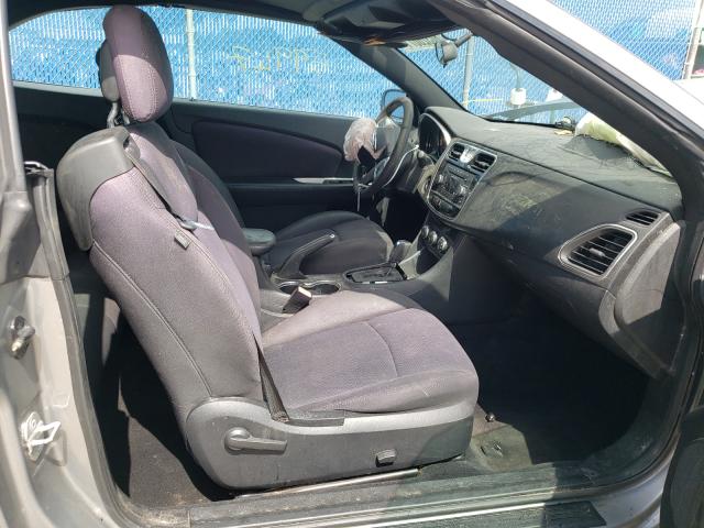 Photo 5 from auction – 2013 CHRYSLER 200 TOURIN with VIN 1C3BCBEBXDN580828