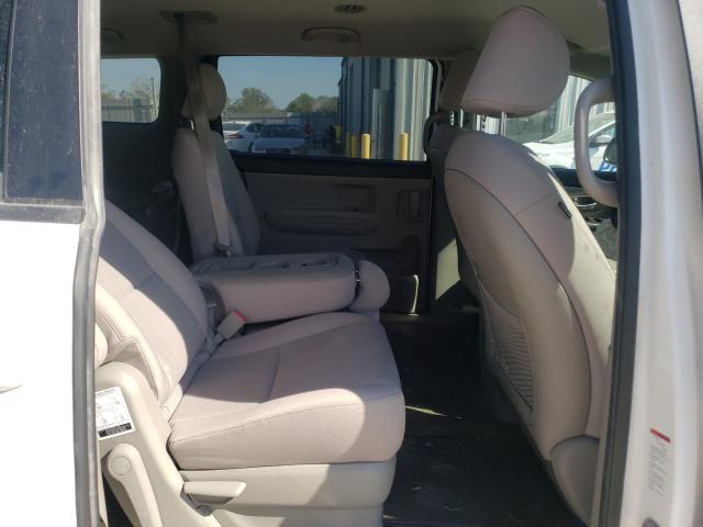 Photo 6 from auction – 2019 KIA SEDONA LX with VIN KNDMB5C16K6565477