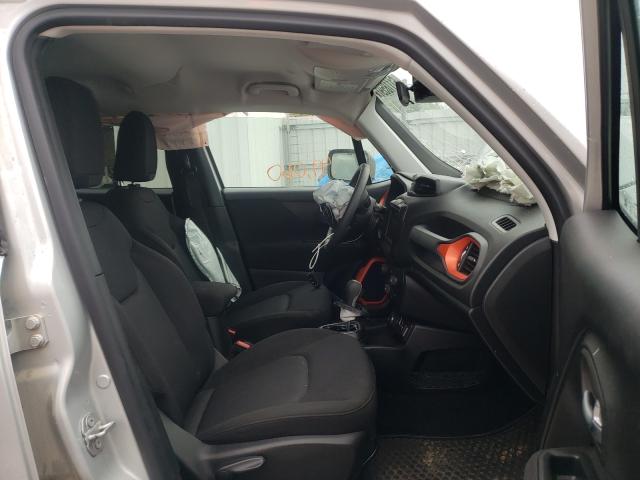 Photo 5 from auction – 2018 JEEP RENEGADE S with VIN ZACCJBAB0JPH62116