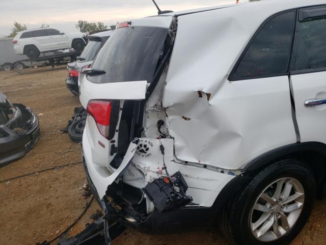 Photo 9 from auction – 2015 KIA SORENTO LX with VIN 5XYKT3A65FG593071