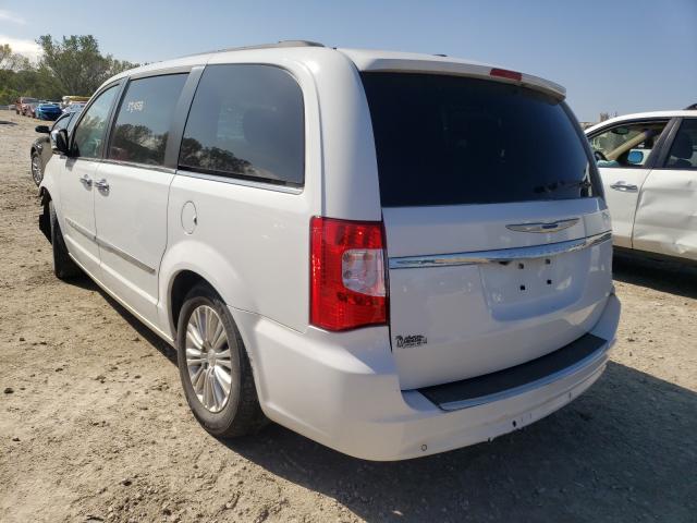 Photo 3 from auction – 2015 CHRYSLER TOWN & COU with VIN 2C4RC1CG8FR656748