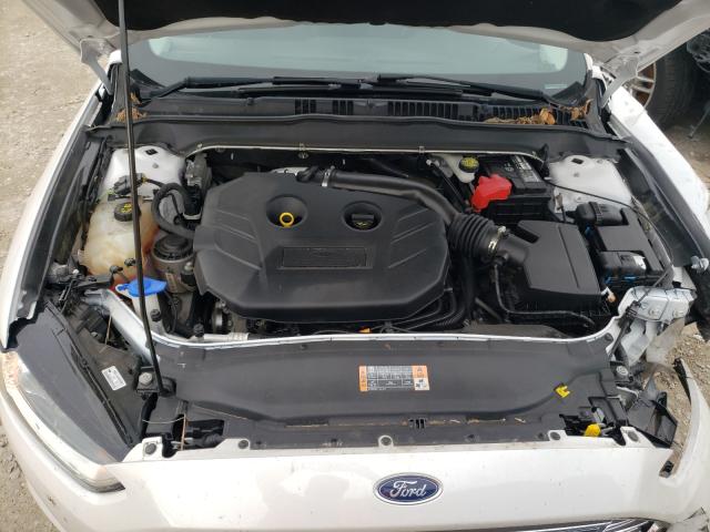 Photo 7 from auction – 2016 FORD FUSION SE with VIN 3FA6P0H95GR377190