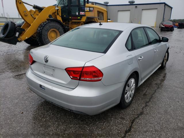 Photo 4 from auction – 2013 VOLKSWAGEN PASSAT S with VIN 1VWAP7A38DC095443