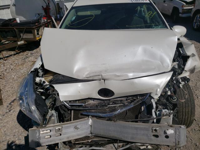 Photo 7 from auction – 2012 TOYOTA PRIUS V with VIN JTDZN3EU1C3131852