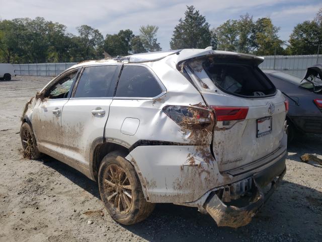 Photo 3 from auction – 2018 TOYOTA HIGHLANDER with VIN 5TDJZRFH0JS496895