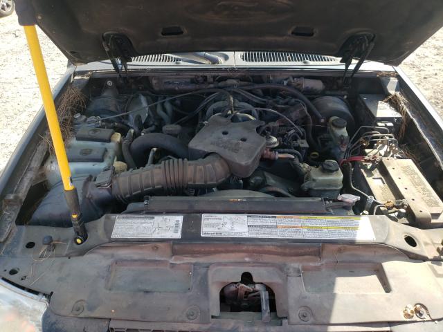 Photo 7 from auction – 2002 FORD EXPLORER S with VIN 1FMZU67E52UB18200