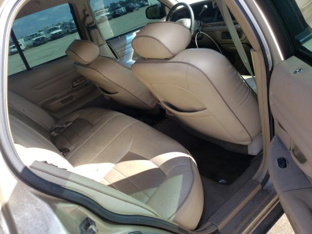 Photo 6 from auction – 1999 FORD CROWN VICT with VIN 2FAFP74W1XX184993