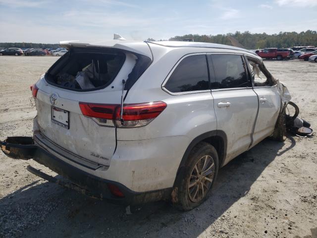 Photo 4 from auction – 2018 TOYOTA HIGHLANDER with VIN 5TDJZRFH0JS496895