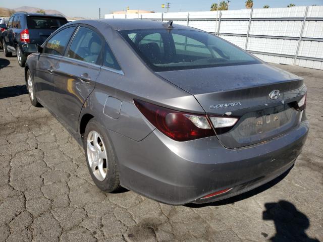 Photo 3 from auction – 2011 HYUNDAI SONATA with VIN 5NPEB4AC4BH067853