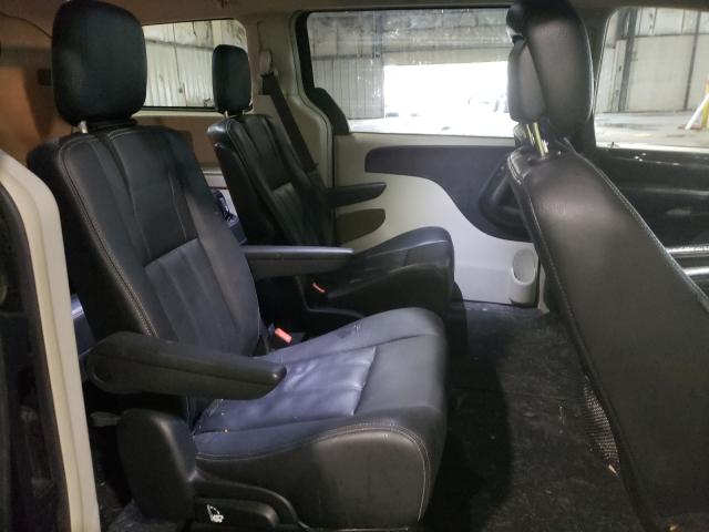 Photo 6 from auction – 2016 CHRYSLER TOWN & COU with VIN 2C4RC1BG7GR298884