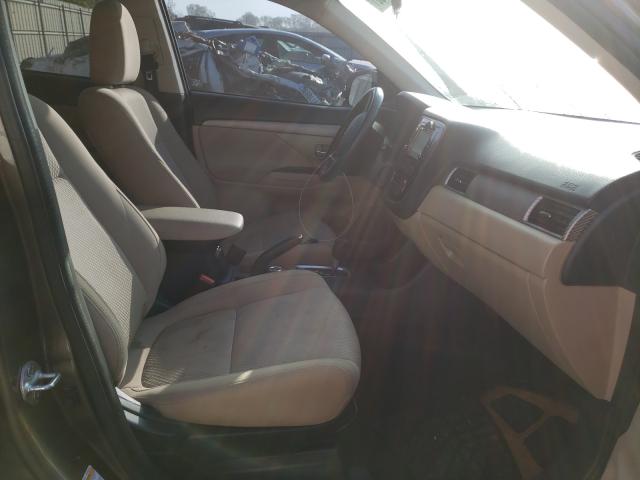 Photo 5 from auction – 2016 MITSUBISHI OUTLANDER with VIN JA4AZ3A36GZ009192