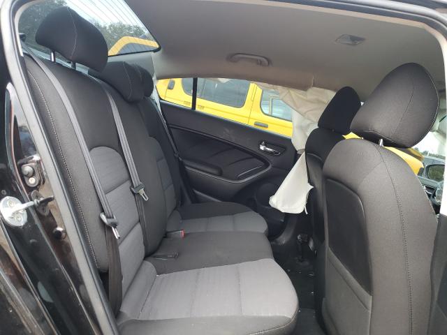 Photo 6 from auction – 2017 KIA FORTE LX with VIN 3KPFL4A71HE072400