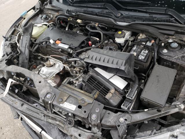 Photo 7 from auction – 2016 HONDA CIVIC with VIN 19XFC2F55GE061300