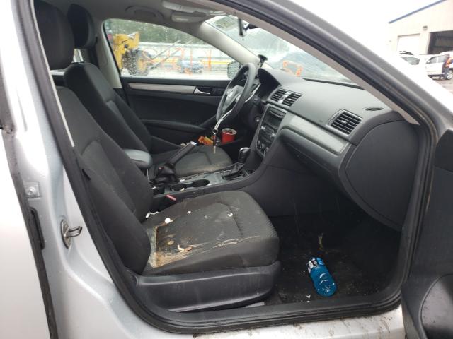 Photo 5 from auction – 2013 VOLKSWAGEN PASSAT S with VIN 1VWAP7A38DC095443