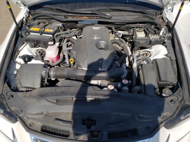 Photo 7 from auction – 2017 LEXUS IS 200T with VIN JTHBA1D28H5045918