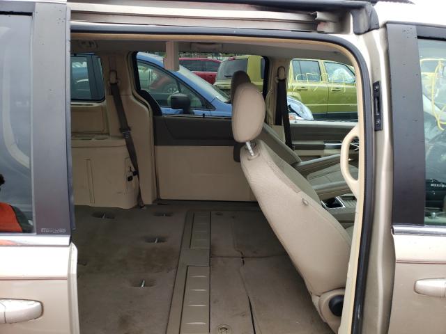 Photo 6 from auction – 2008 CHRYSLER TOWN & COU with VIN 2A8HR54P18R648311