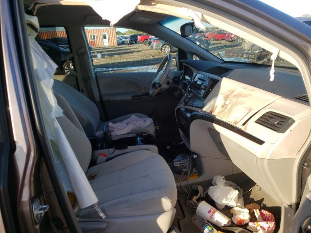 Photo 5 from auction – 2013 TOYOTA SIENNA LE with VIN 5TDKK3DC0DS281356