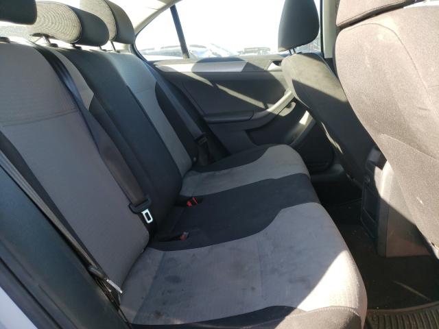 Photo 6 from auction – 2018 VOLKSWAGEN JETTA S with VIN 3VW2B7AJ8JM263268