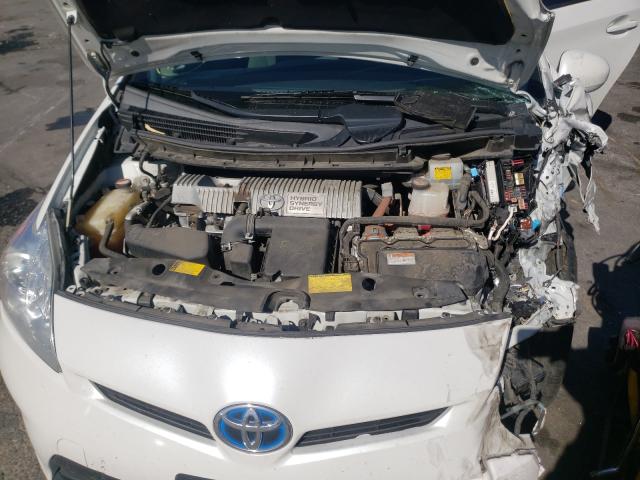 Photo 7 from auction – 2014 TOYOTA PRIUS with VIN JTDKN3DU0E0378870
