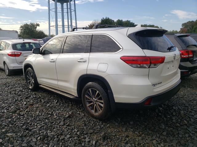 Photo 3 from auction – 2017 TOYOTA HIGHLANDER with VIN 5TDJZRFH8HS396814