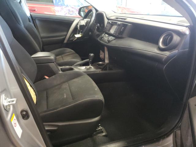 Photo 5 from auction – 2016 TOYOTA RAV4 XLE with VIN 2T3RFREV9GW497800