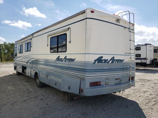 Photo 3 from auction – 2000 FLEETWOOD PACE ARROW with VIN 3FCNF53S3YJA09316