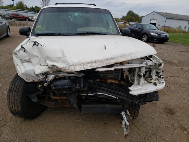Photo 9 from auction – 2000 FORD EXPLORER L with VIN 1FMDU75E7YZB55120