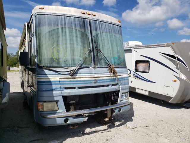 FLEETWOOD PACE ARROW 2000 with VIN 3FCNF53S3YJA09316 - Photo from auction