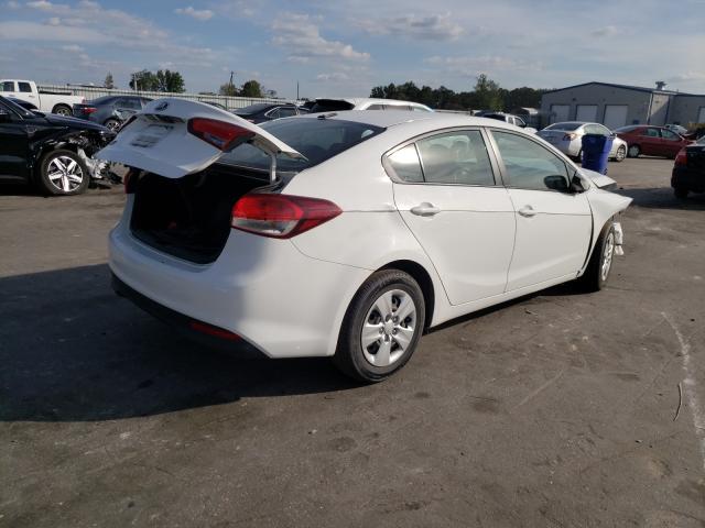 Photo 4 from auction – 2018 KIA FORTE LX with VIN 3KPFK4A73JE217994