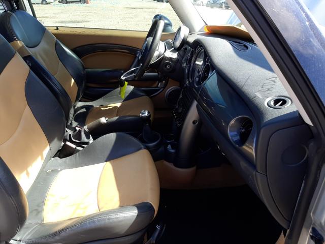 Photo 5 from auction – 2005 MINI COOPER S with VIN WMWRE334X5TD94346