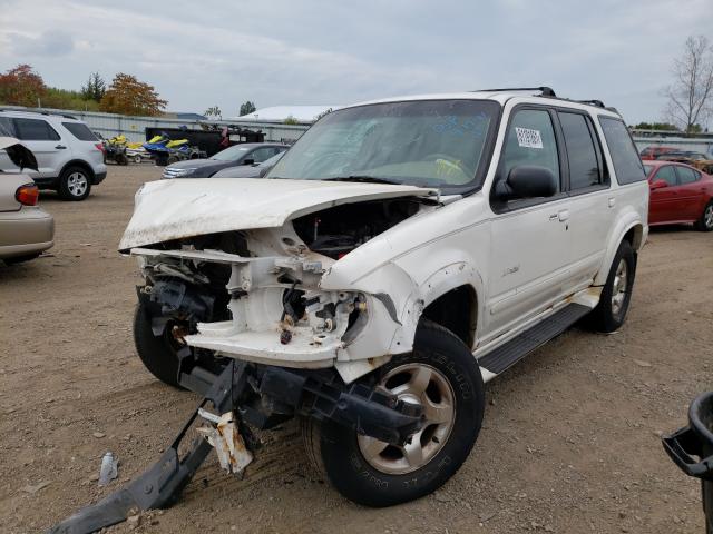 Photo 2 from auction – 2000 FORD EXPLORER L with VIN 1FMDU75E7YZB55120