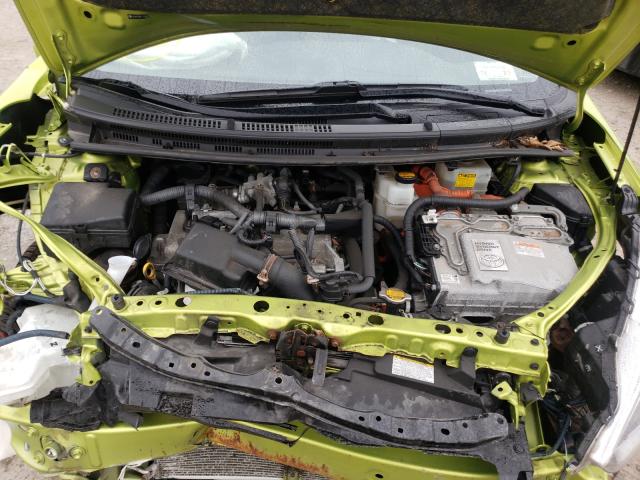 Photo 7 from auction – 2015 TOYOTA PRIUS C with VIN JTDKDTB39F1104902