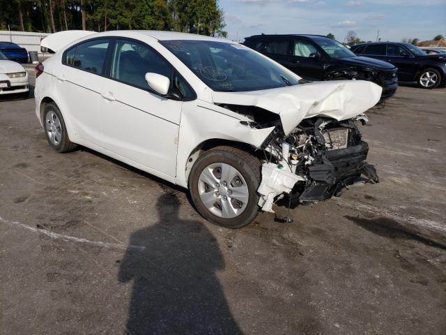 Photo 1 from auction – 2018 KIA FORTE LX with VIN 3KPFK4A73JE217994